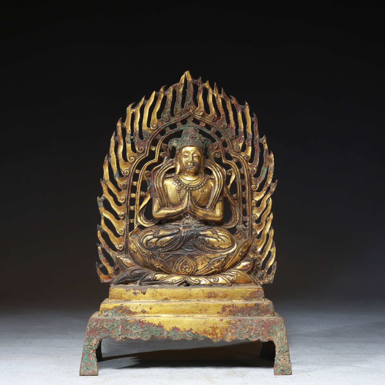 A Solemn Gilt Bronze Statue of Sakyamuni: A Solemn Gilt Bronze Statue of Sakyamuni,Qing Dynasty,China,Size:6.3inx2.2inx9.4in,Weight:1600g 铜鎏金释迦摩尼像,中国清代