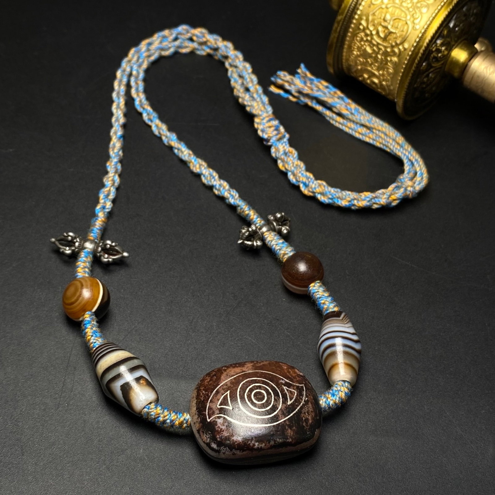 A Precious Agate Necklace - 2