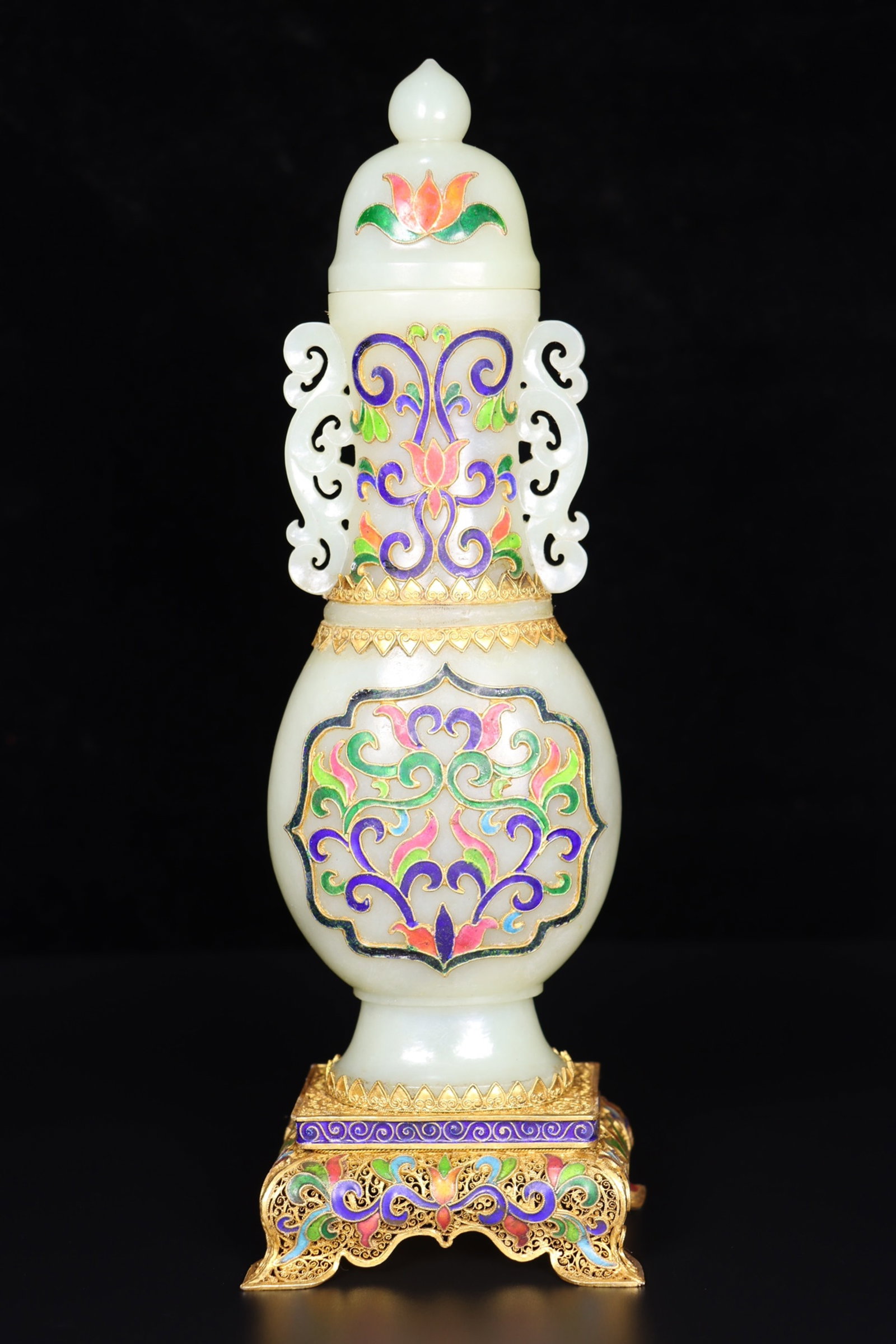 An Exquisite Cloisonne Inlaid White Jade Lotus Pattern Double-Ears Bottle: An Exquisite Cloisonne Inlaid White Jade Lotus Pattern Double-Ears Bottle,Qing Dynasty,China,Size:3.1inx2.6inx10in,Weight:473g 掐丝珐琅嵌白玉缠枝&
