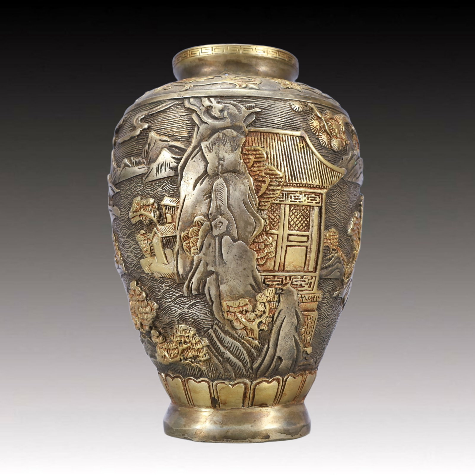 A Rare Gilt Silver Landscape Pattern Vase - 4