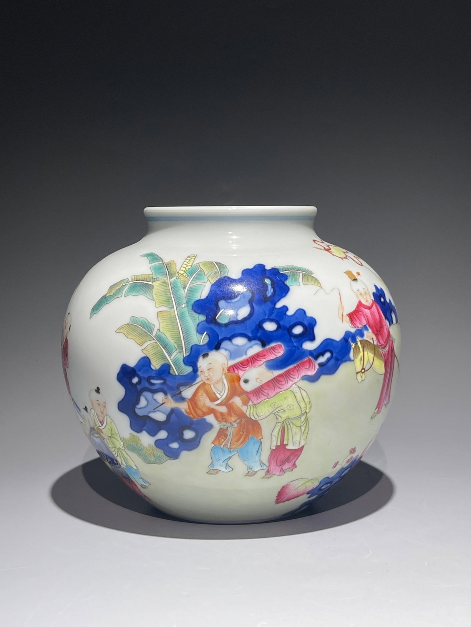 An Exquisite Blue and White Famille-Rose Character and Story Pattern Jar: An Exquisite Blue and White Famille-Rose Character and Story Pattern Jar,Qing Dynasty,China,Qianlong Six-character Mark,Size:6.4inx6.9in