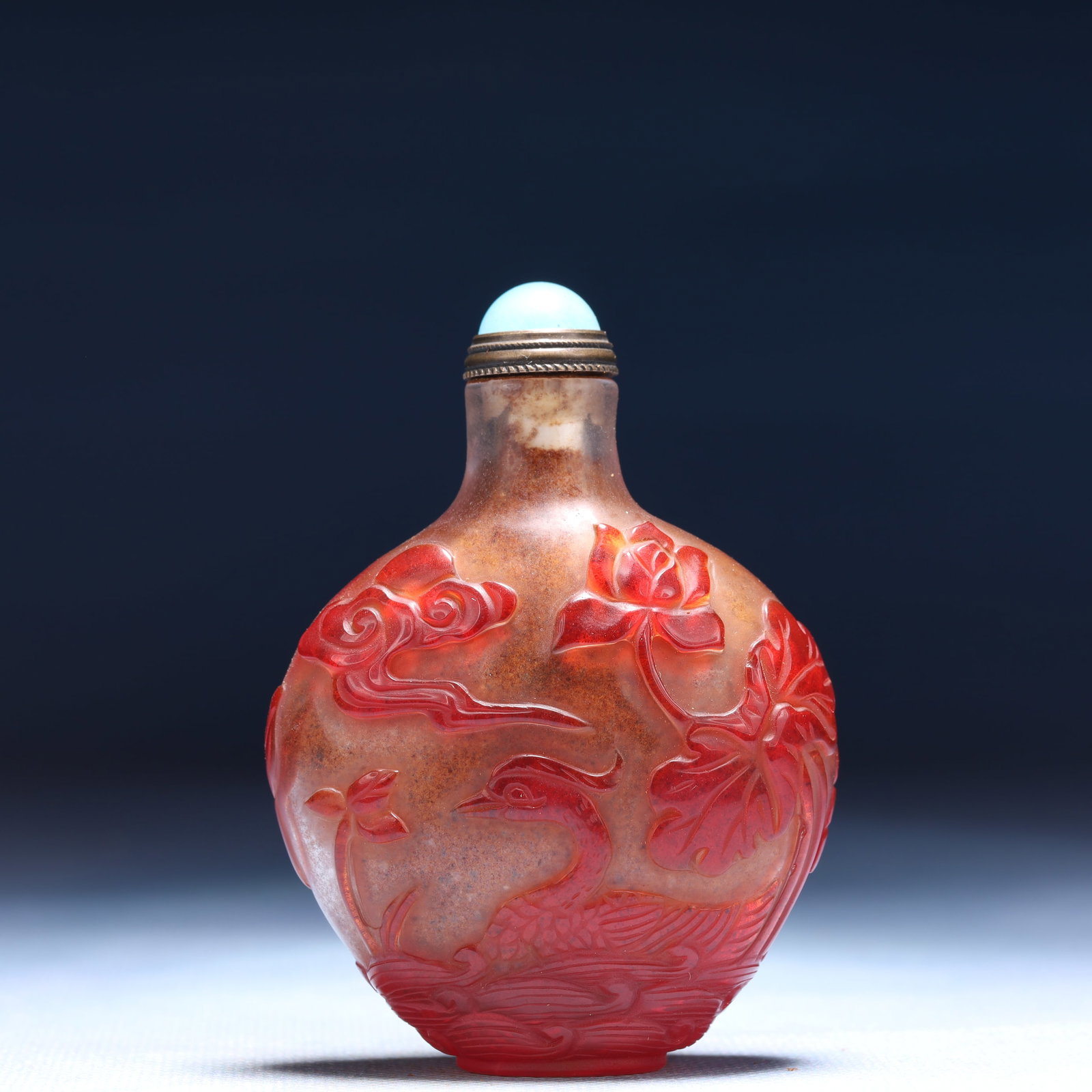 An Exquisite Glass Flower and Fish Pattern Snuff Bottle (1 of 7)