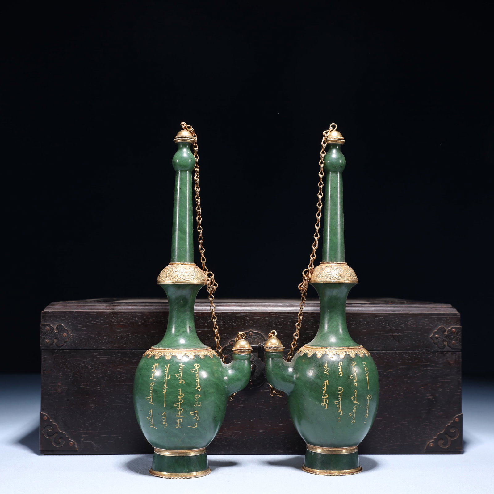 A Pair of Exquisite Jasper Gilt Vases,With Sanskrit: A Pair of Exquisite Jasper Gilt Vases,With Sanskrit,Qing Dynasty,China,Size:3.1inx2.4inx9.8in,(Box)13inx10.6inx4.7in,Weight:550g 一对碧玉鎏金瓶,带੸