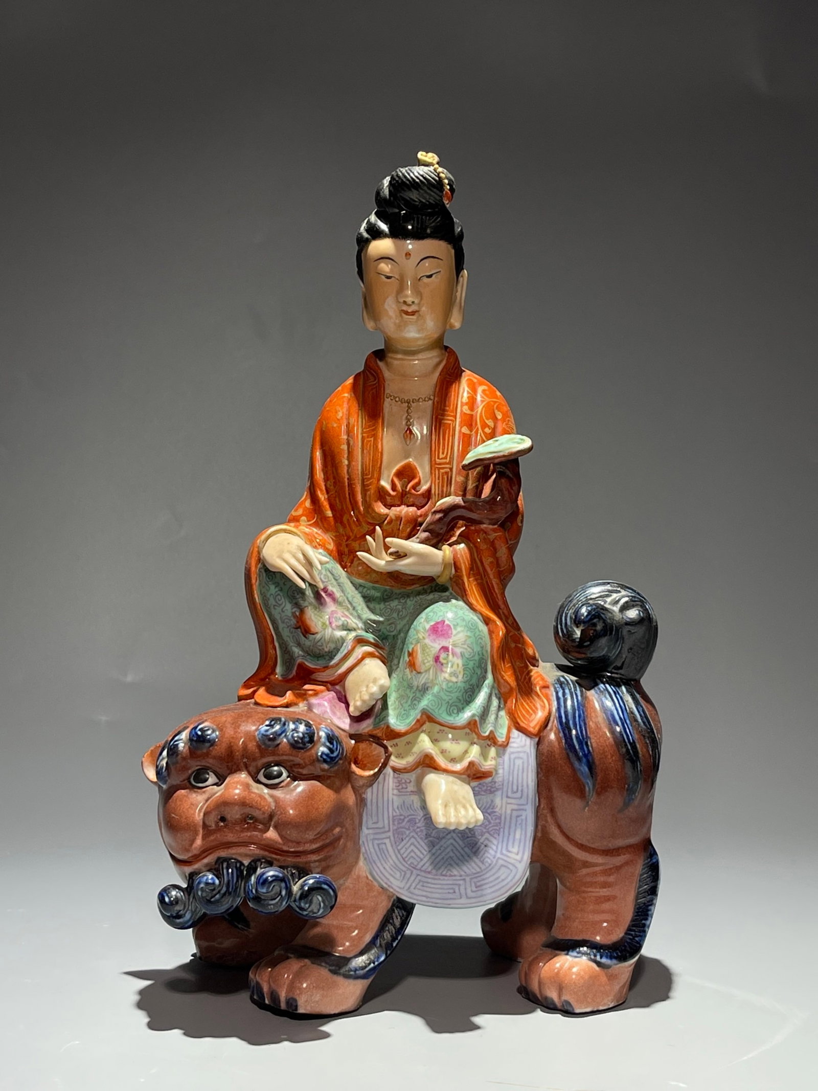 An Exquisite Famille-Rose Statue of Manjusri (1 of 9)