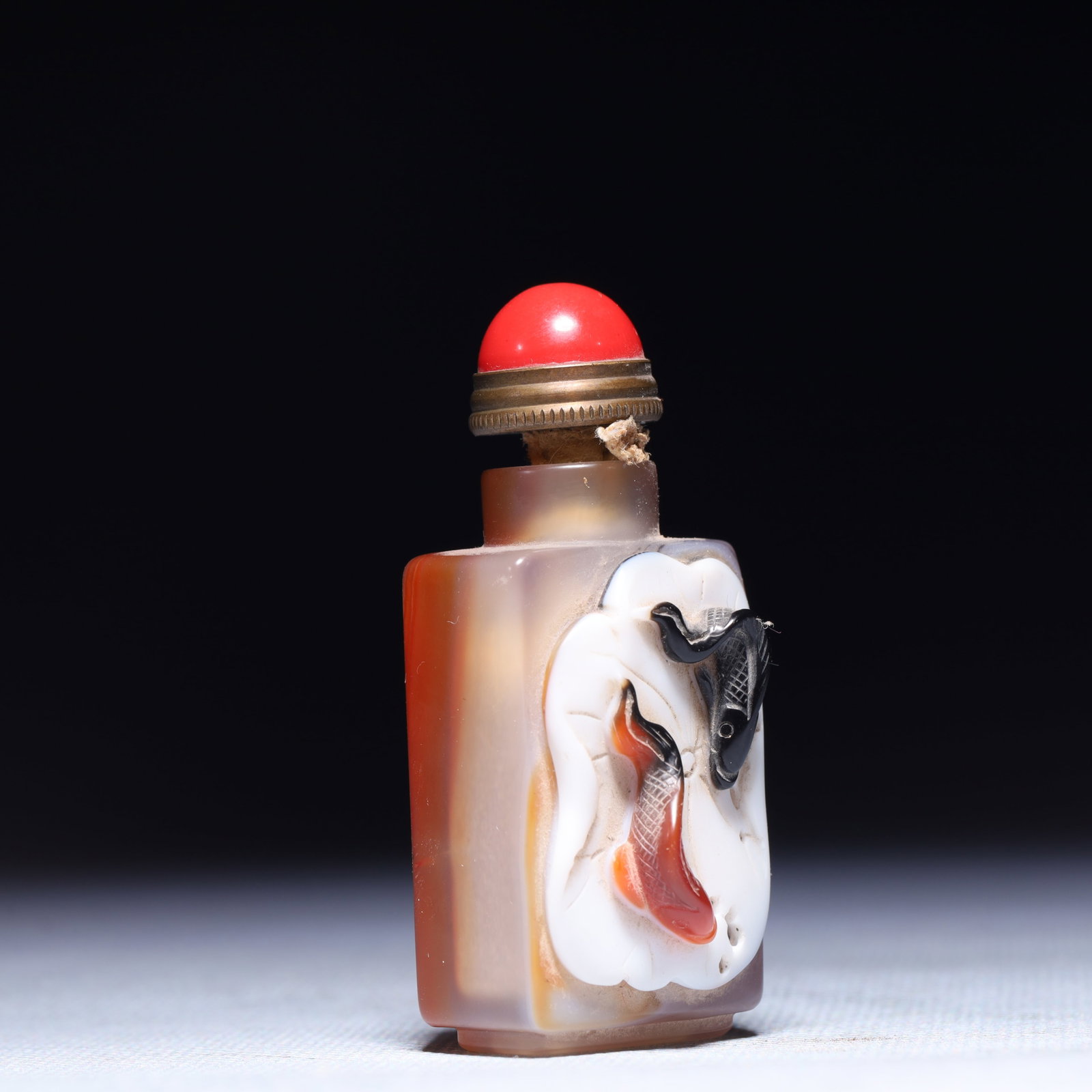 An Exquisite Agate Fish Pattern Snuff Bottle - 3
