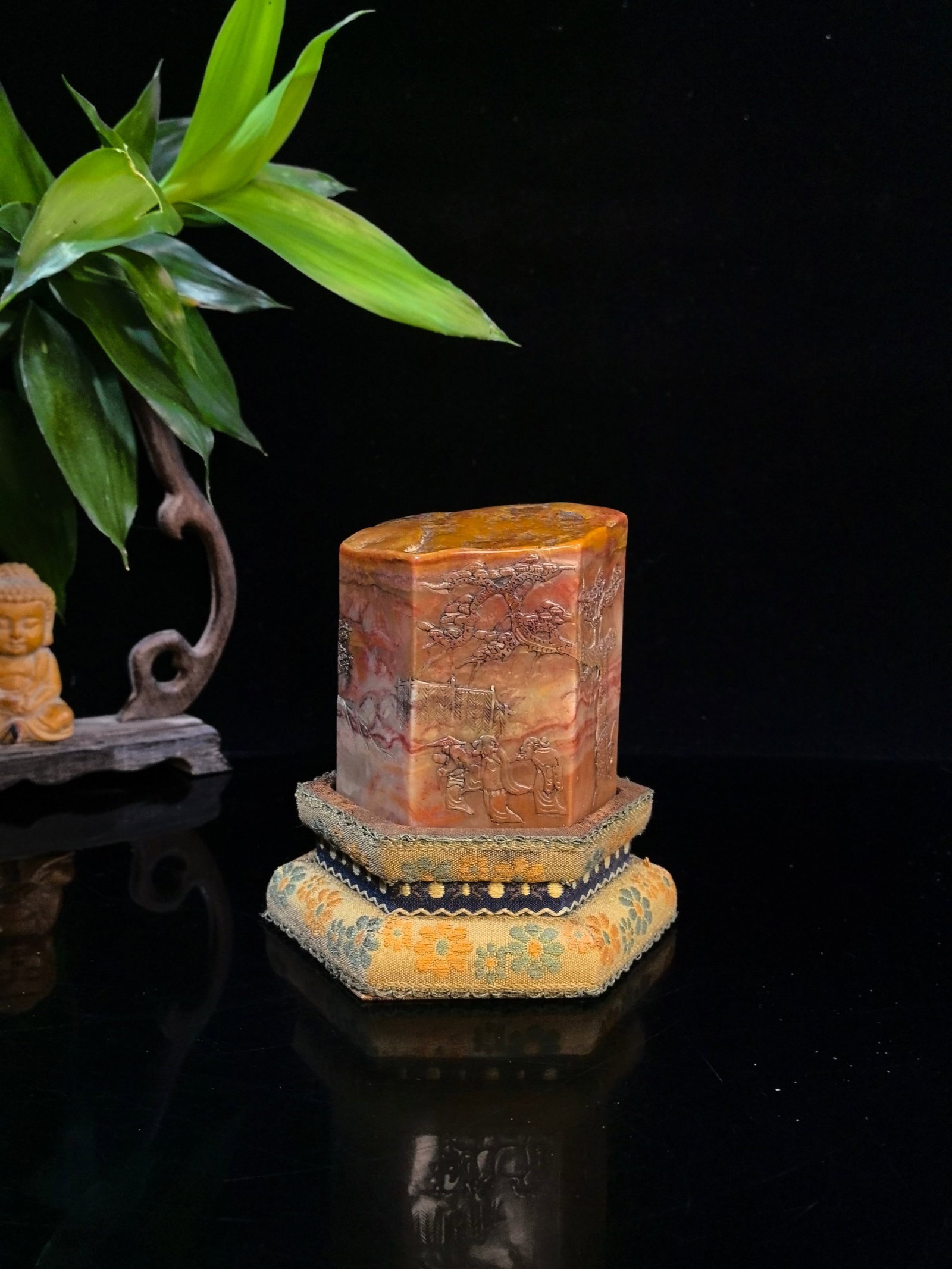 An Exquisite Shoushan Stone Landscape and Figure Pattern Seal,with Poem: An Exquisite Shoushan Stone Landscape and Figure Pattern Seal,with Poem,Qing Dynasty,China,Size:3.3inx2.8in,Weight:878g 寿山石山水人物纹印章