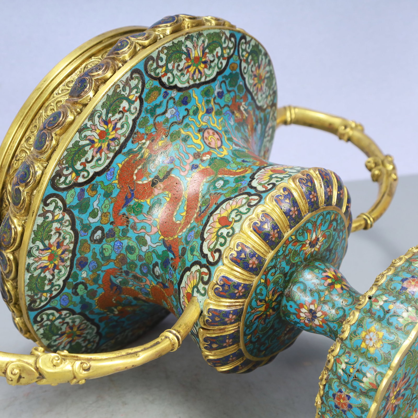A Exquisite Cloisonne Flower Pattern Dragon Pattern Double-Ears Vase - 9