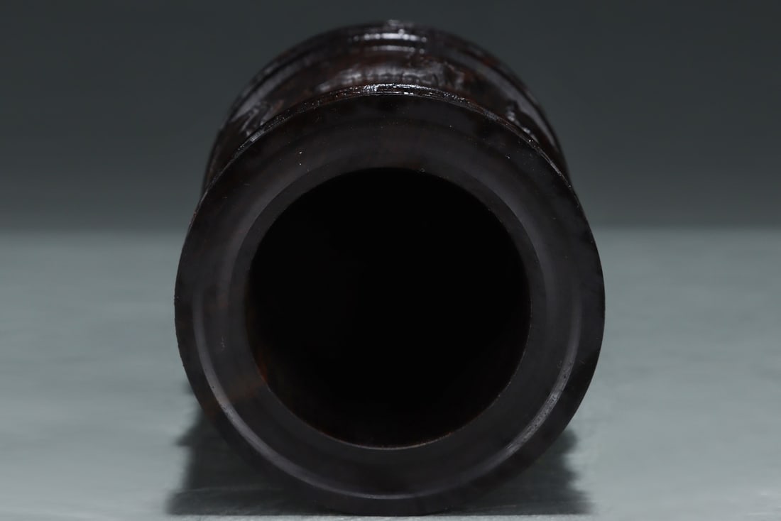 An Exquisite Eaglewood Buffalo Pattern Brush Pot - 6