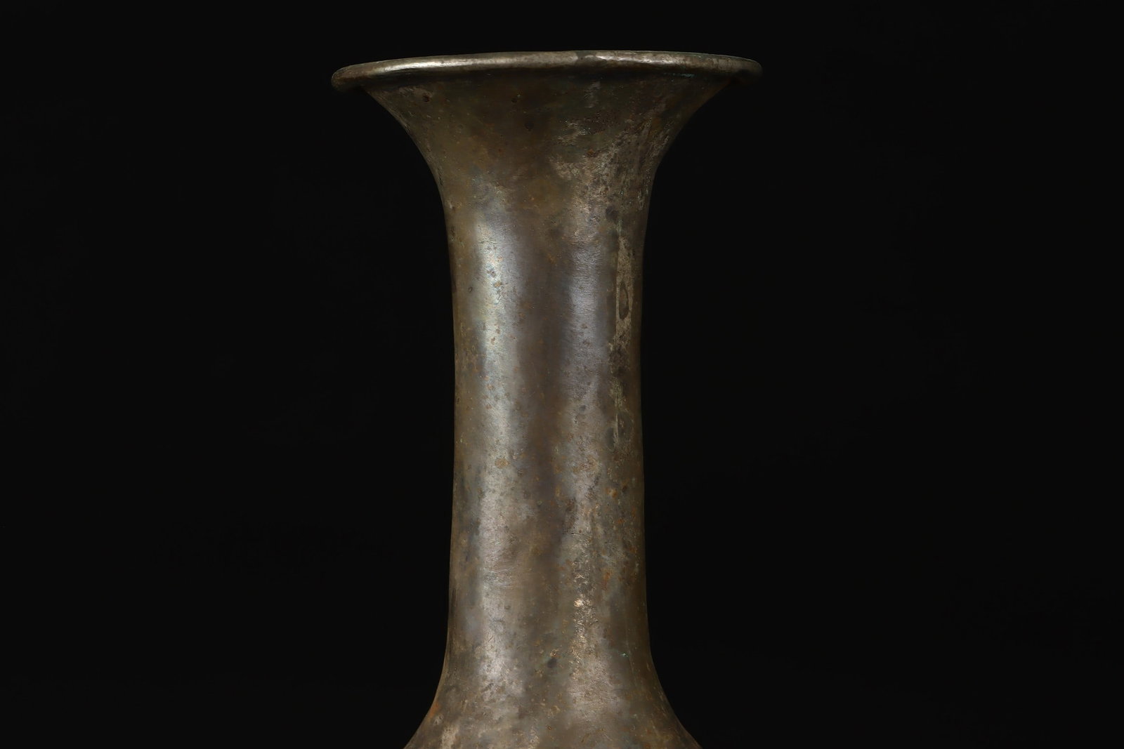 An Exquisite Silver Auspicious Beast Pattern Vase - 4