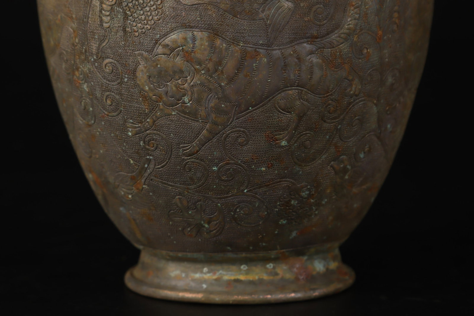 An Exquisite Silver Auspicious Beast Pattern Vase - 5