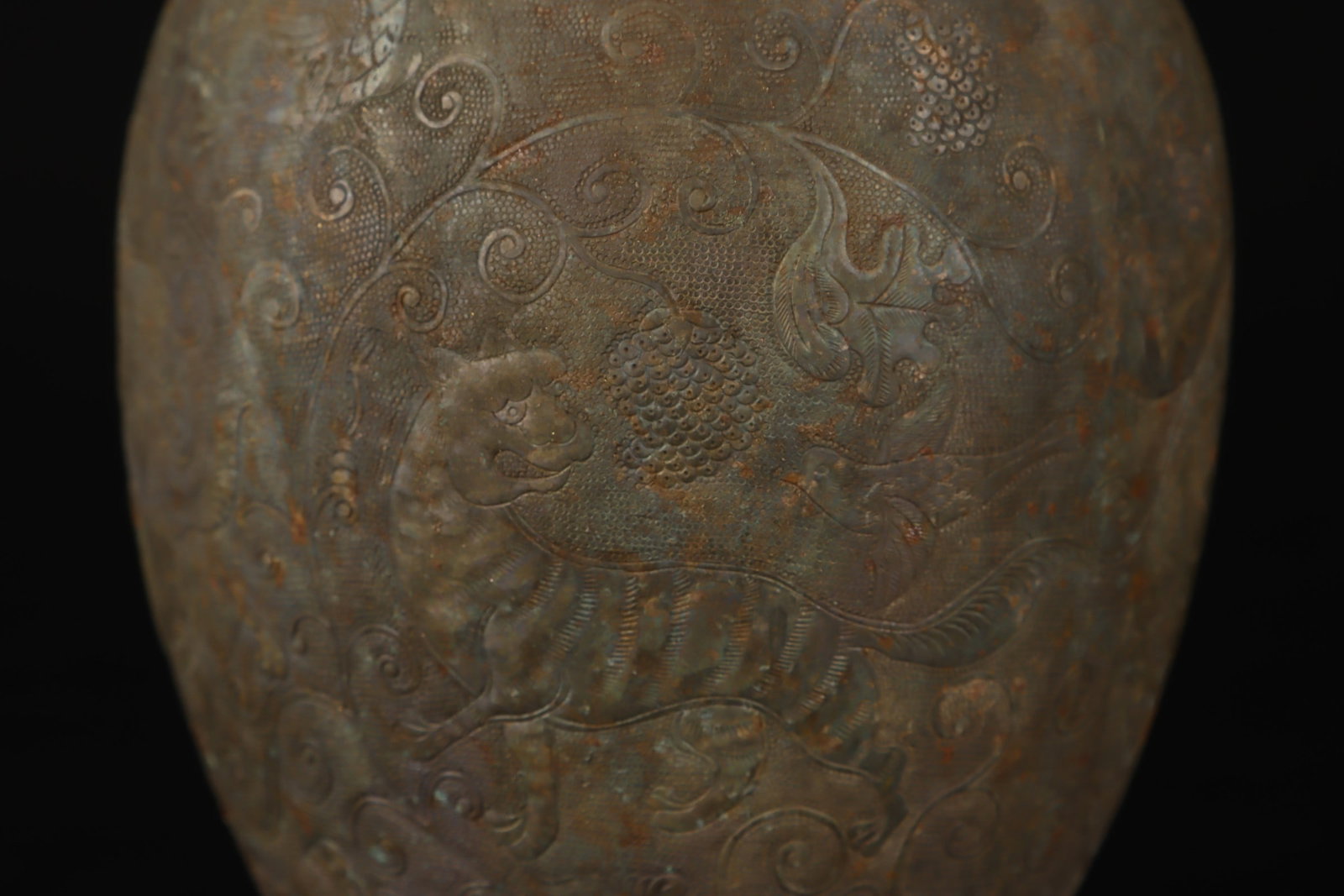 An Exquisite Silver Auspicious Beast Pattern Vase - 7
