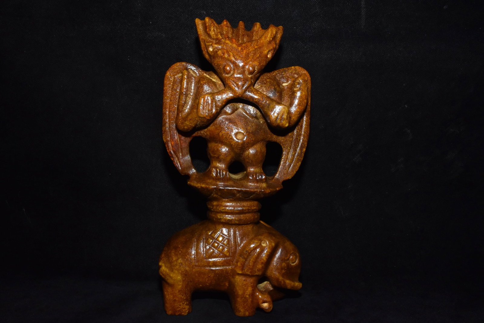 An Exquisite Hemo Jade Elephant Figure Ornament: An Exquisite Hemo Jade Elephant Figure Ornament,Hongshan Culture,Size:10inx5.9in,Weight:2640g河磨玉大象人物摆件，红山文