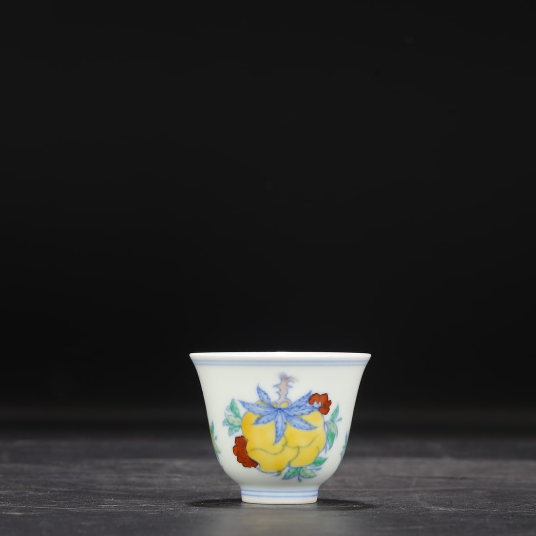 An Exquisite Doucai Melon and Fruit Pattern Cup - 4