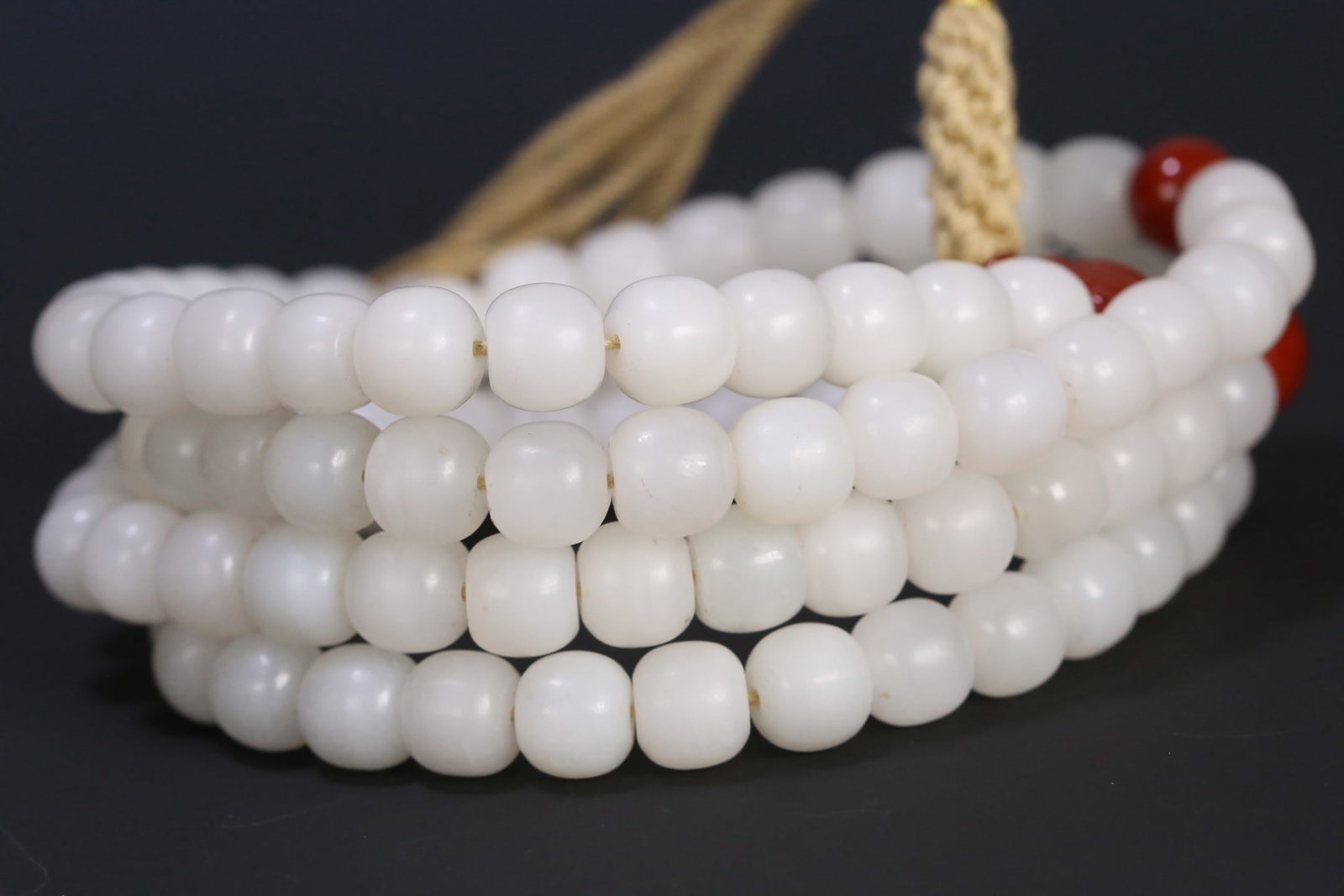 An Exquisite White Jade Bracelets - 2