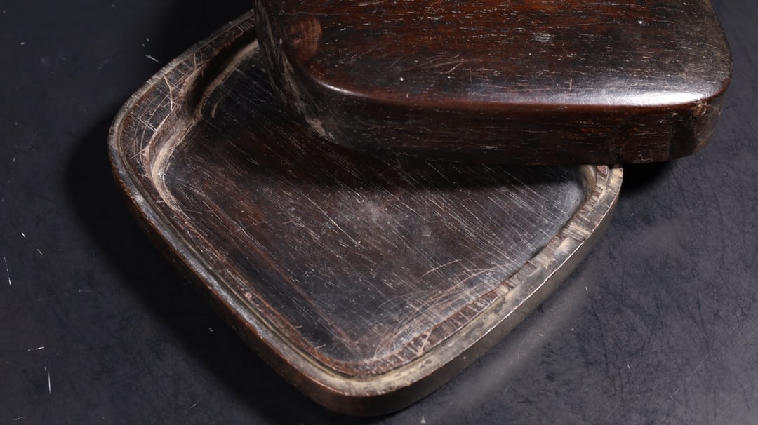 An Exquisite Lotus Leaf Pattern Inkstone - 3