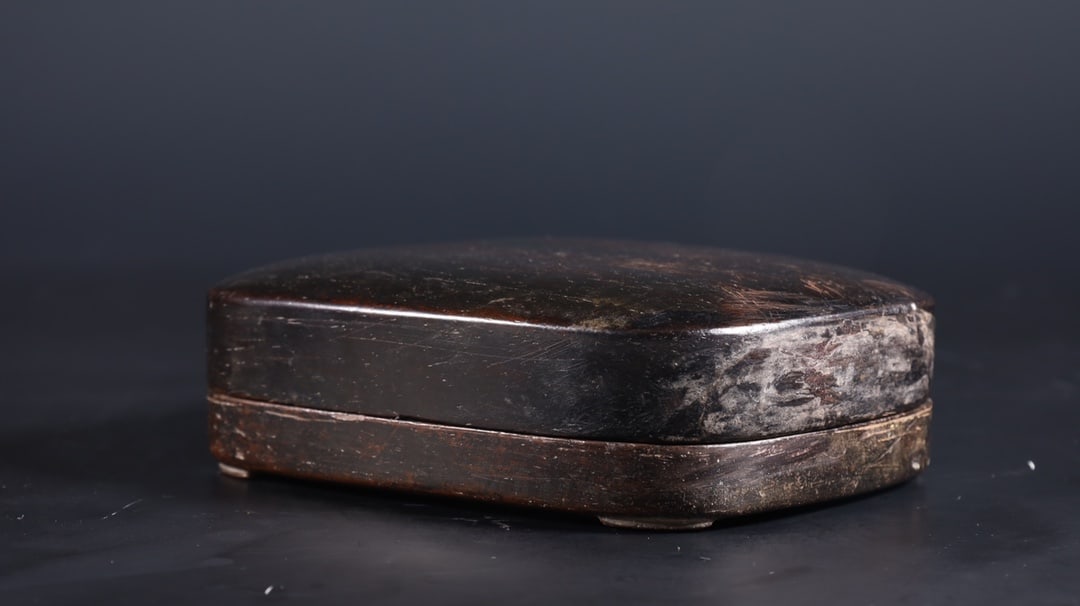 An Exquisite Lotus Leaf Pattern Inkstone - 4