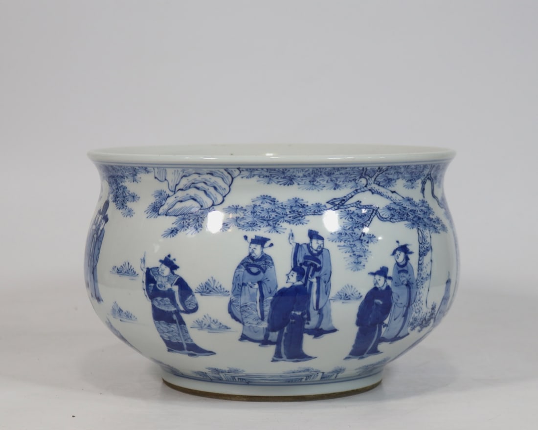 An Exquisite Blue and White Character and Story Pattern Brush Washer: An Exquisite Blue and White Character and Story Pattern Brush Washer,Qing Dynasty,China,Size:6.3inx9.8in青花人物故事纹笔洗,中国清