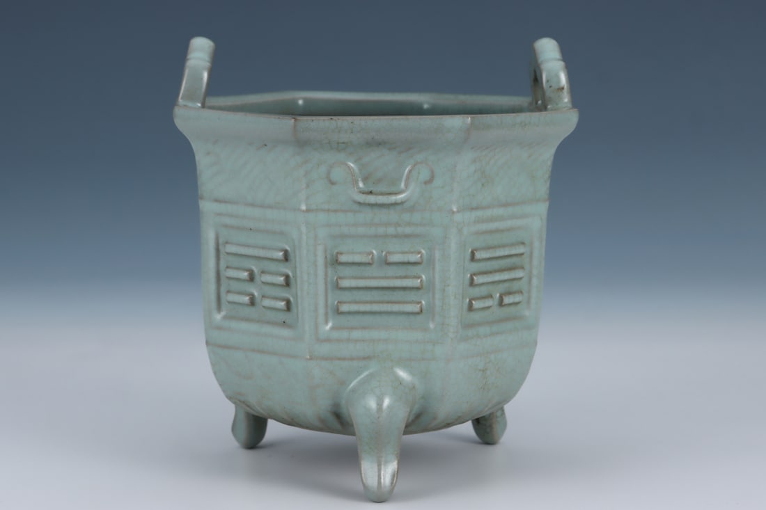 An Exquisite Ru yao Sky Blue Glazed Trigram Pattern Double-Ears and Tripod Censer: An Exquisite Ru yao Sky Blue Glazed Trigram Pattern Double-Ears and Tripod Censer Song Dynasty, China Size:6.6inx5.9in汝窑天青釉八卦炉 中国&