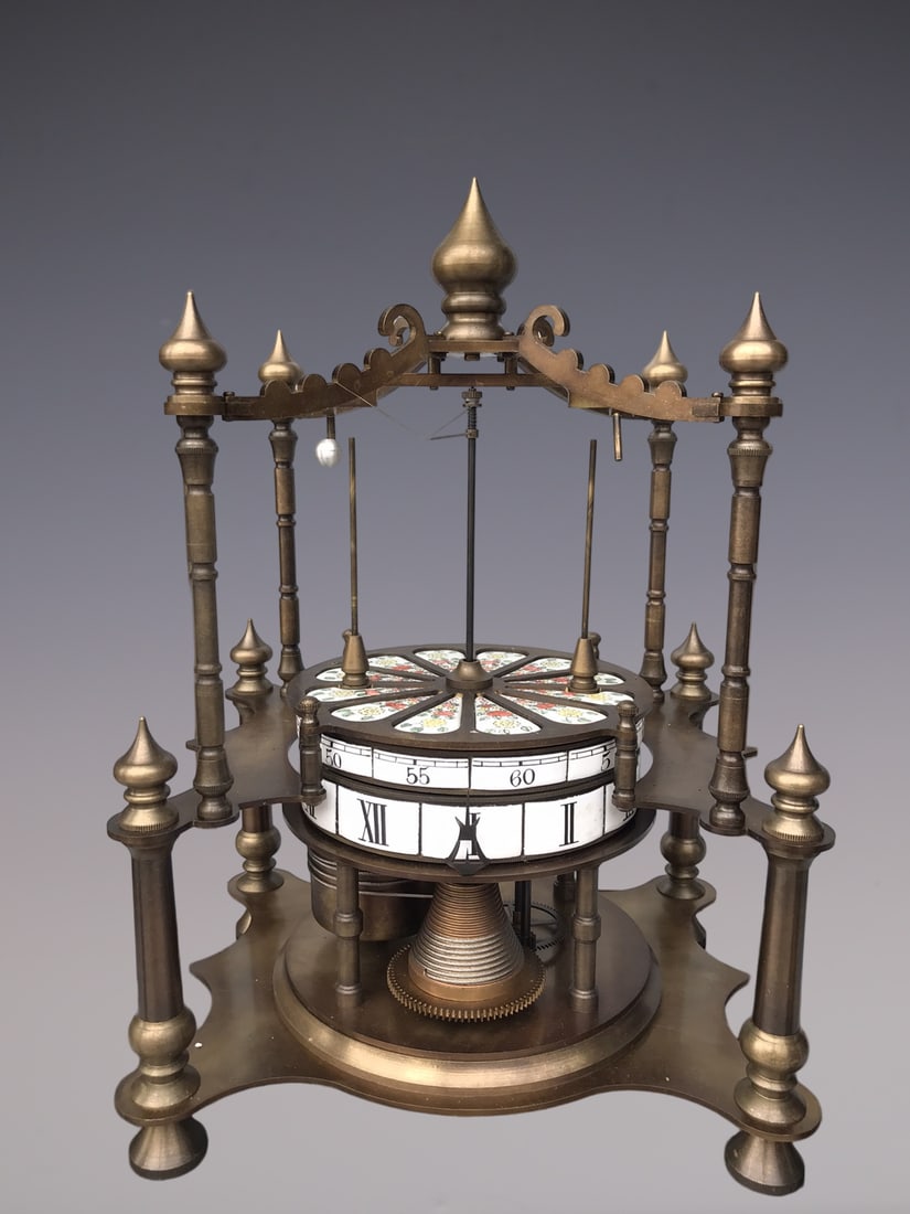 An Exquisite Bronze Clock - 6