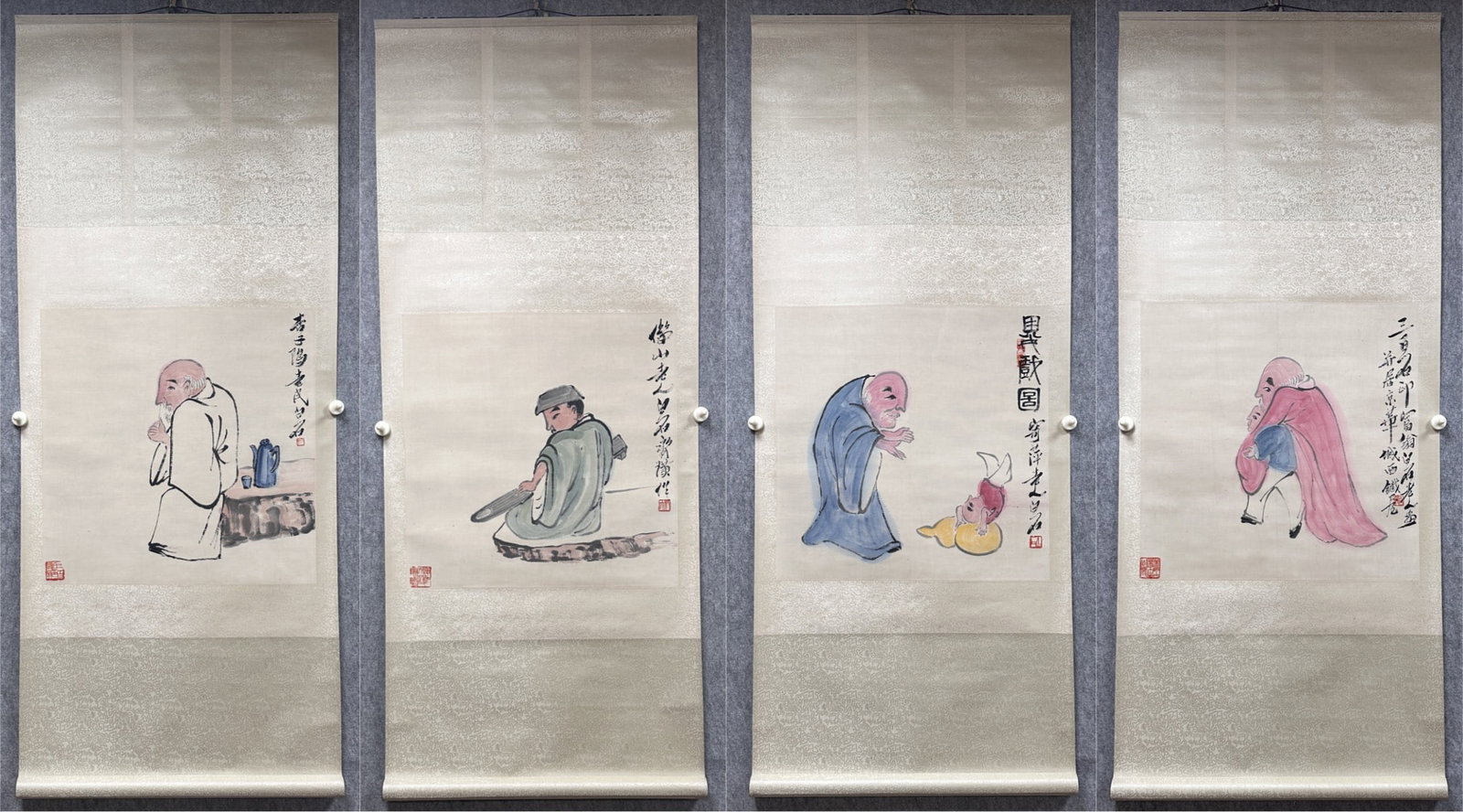 A Set of Chinese Vertical Scroll Ink Painting of Figure on Paper,Qi Baishi: A Set of Chinese Vertical Scroll Ink Painting of Figure on Paper,Qi BaishiSize:(Without
