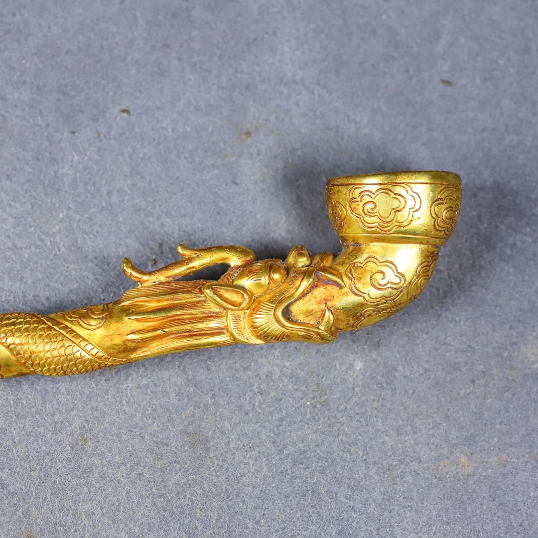 A Huge Gilt Bronze Dragon Pattern Pipe - 3
