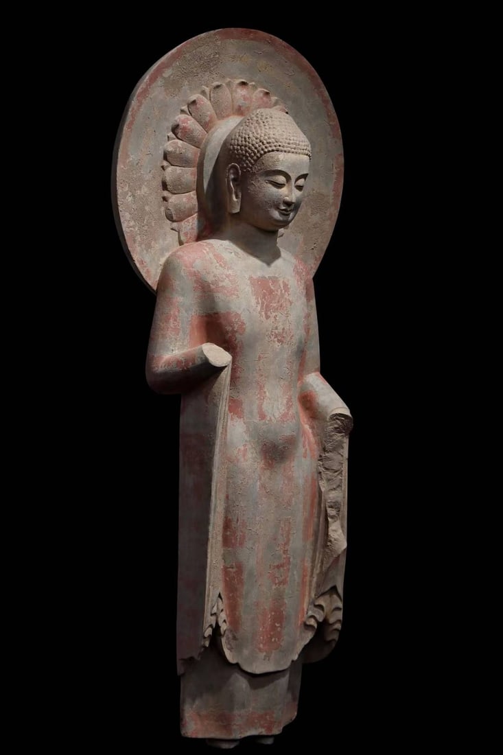 An Exquisite Limestone Painted Color Buddha Statue: An Exquisite Limestone Painted Color Buddha Statue N.Qi , China Size:40.6in青石彩绘佛造像 中国北齐Size:103cm