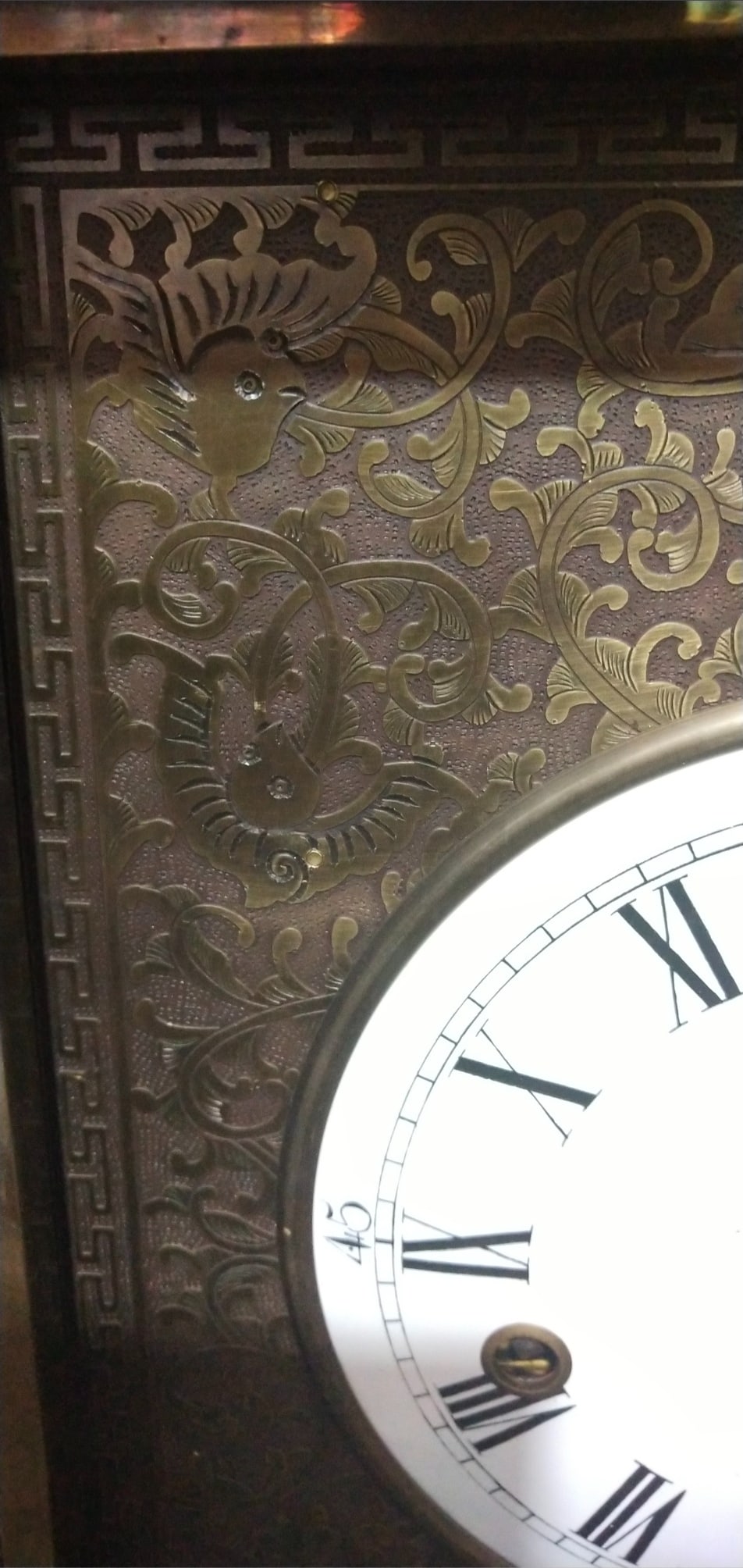 An Exquisite Bronze Lotus Pattern Clock - 10