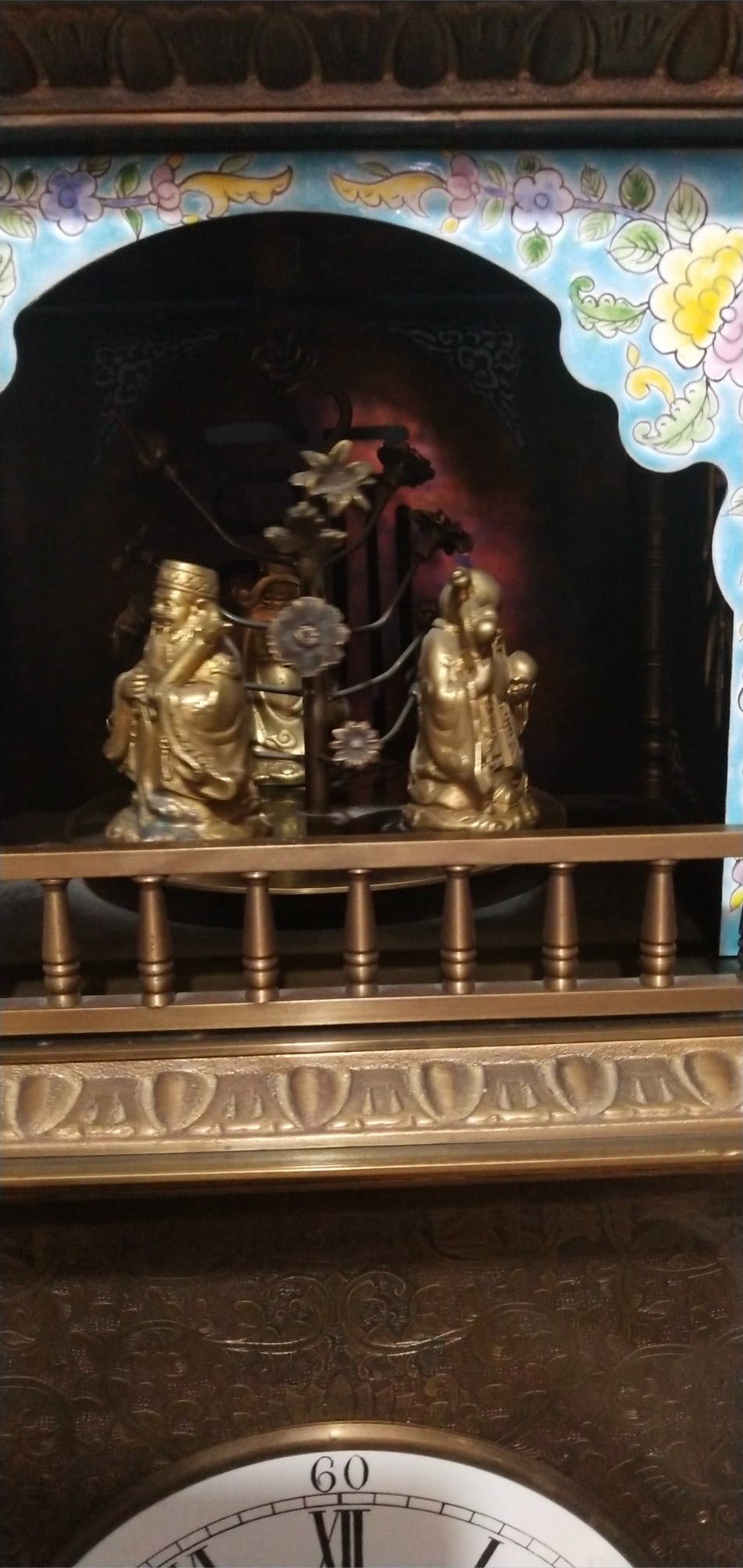 An Exquisite Bronze Lotus Pattern Clock - 6