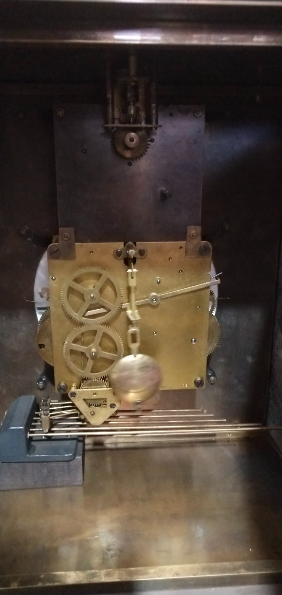 An Exquisite Bronze Lotus Pattern Clock - 9