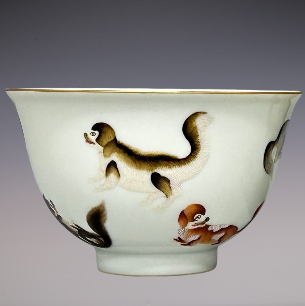 An Exquisite Famille-Rose Animal Pattern Bowl: An Exquisite Famille-Rose Animal Pattern Bowl Qing Dynasty, China Daoguang Six-character Mark Size:2.6inx4.1in粉彩动物纹碗 中国清代