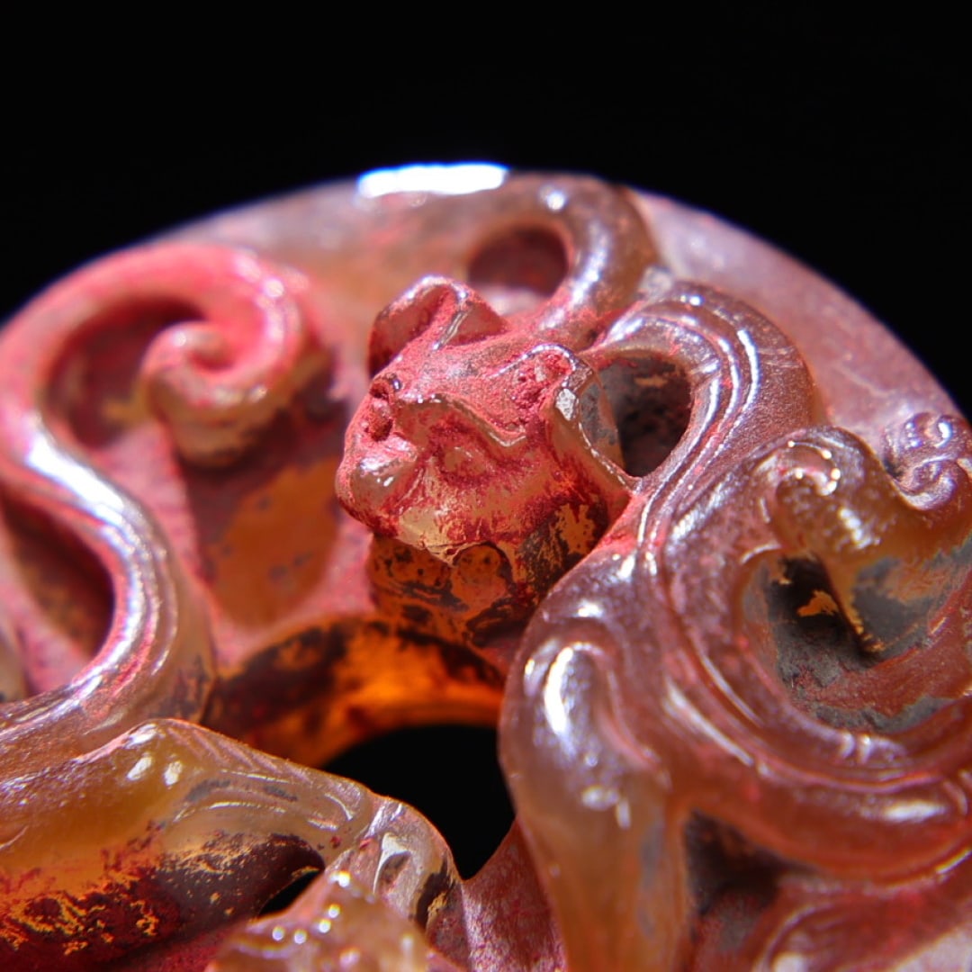 An Exquisite Agate Chi-Dragon Pattern Pendant - 8