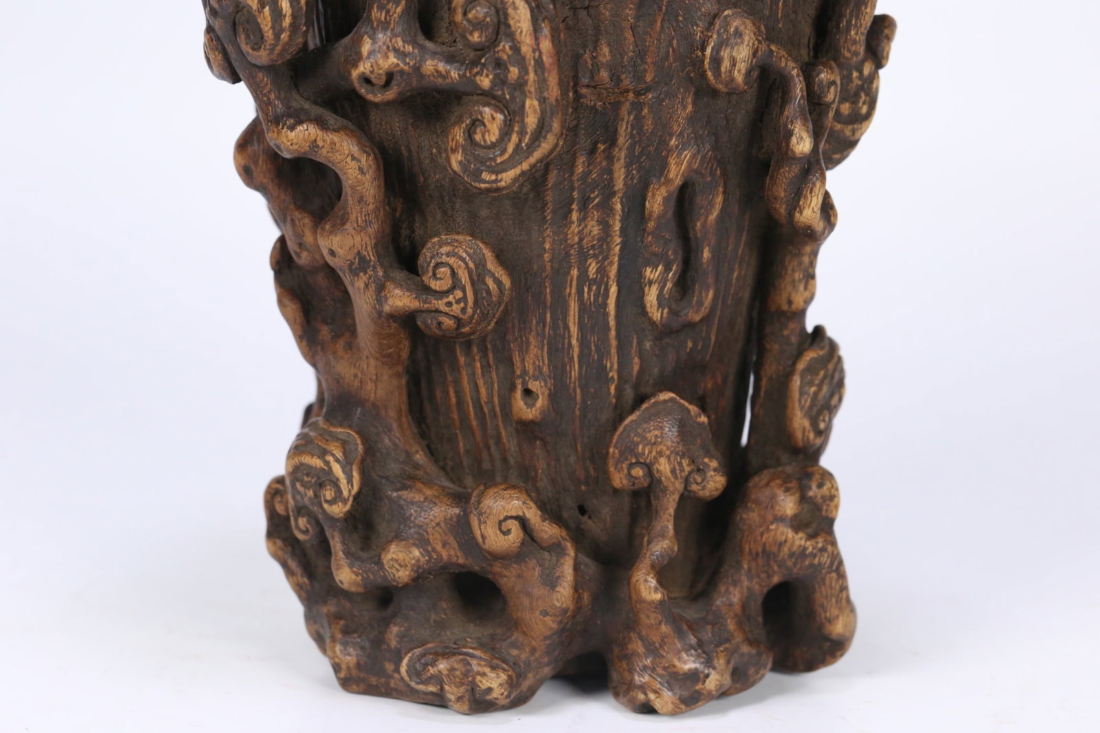 An Exquisite Eaglewood Ganoderma lucidum Pattern Vase - 5