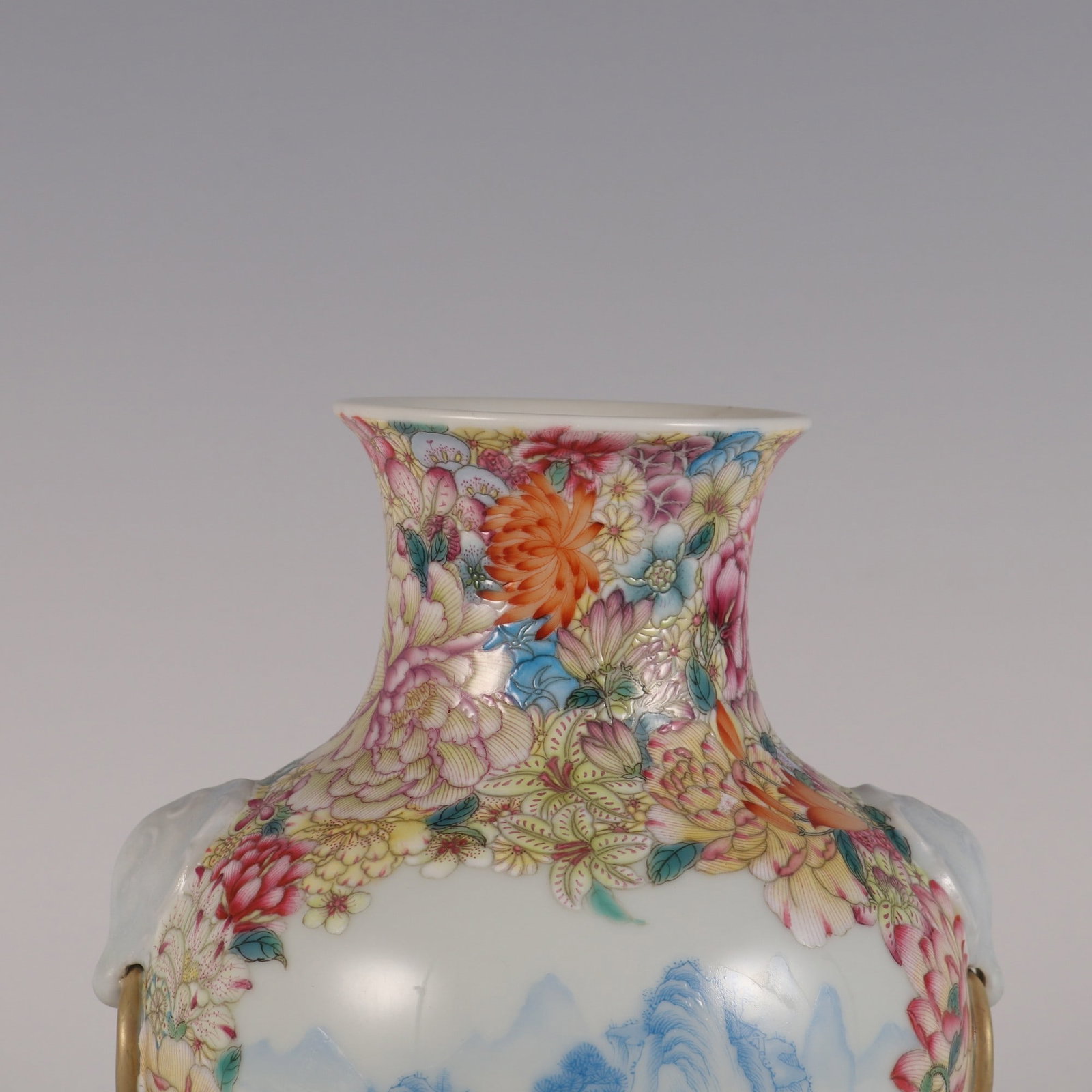 An Exquisite Enamel Flower Pattern Landscape Pattern Double-Ears Vase - 4