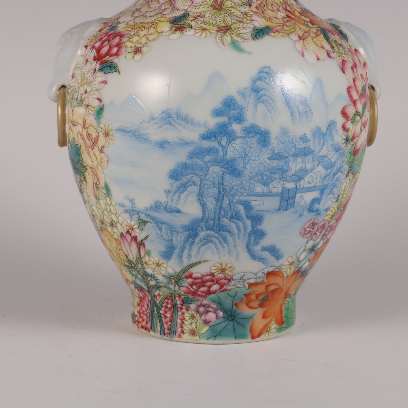 An Exquisite Enamel Flower Pattern Landscape Pattern Double-Ears Vase - 5