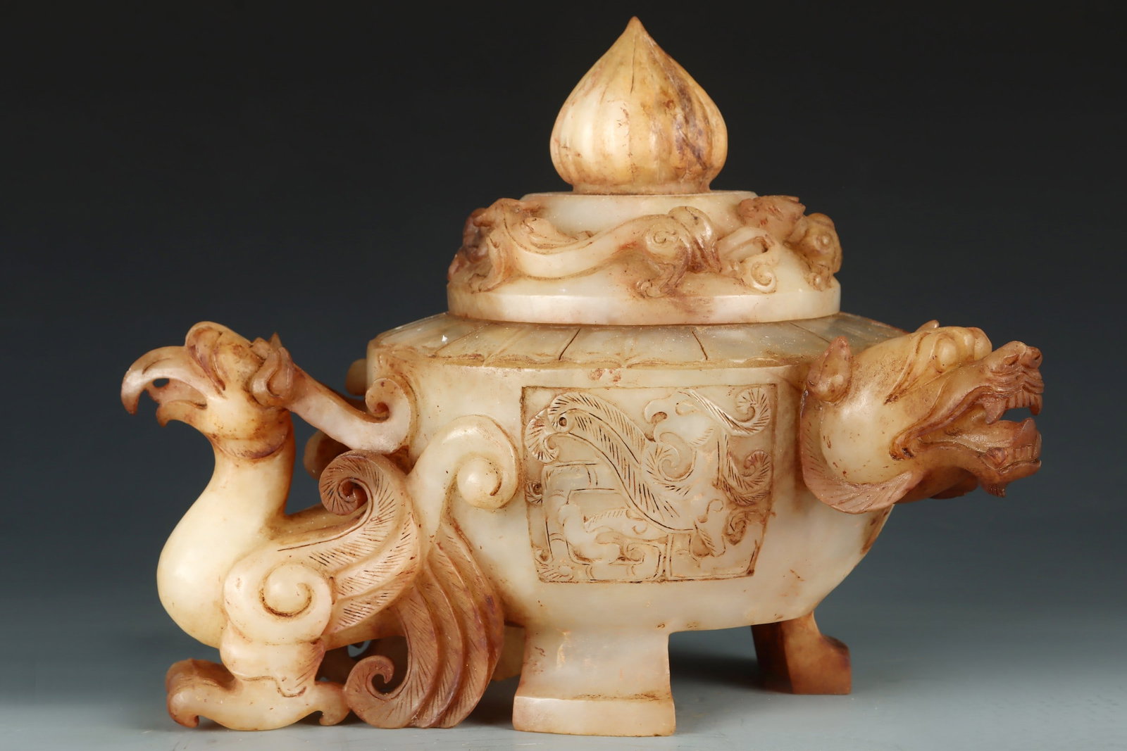 An Exquisite White Jade Beast-Face and Phoenix Pattern Beast-head Censer: An Exquisite White Jade Beast-Face and Phoenix Pattern Beast-head Censer,Qing Dynasty,China,Yongzheng Four-character Mark,Size:9.1inx9.4in,Weight:4546g白玉兽面凤纹&