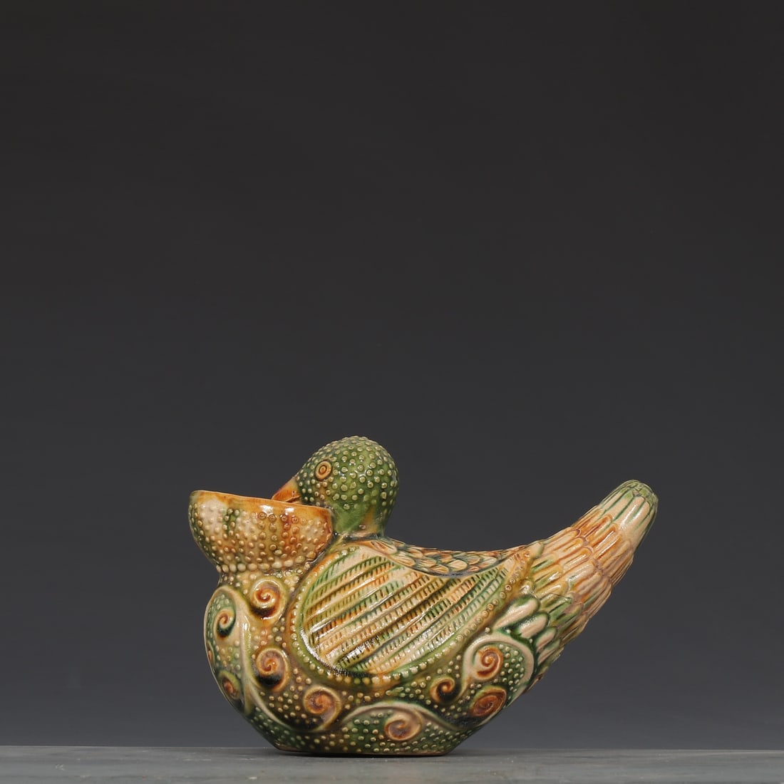 An Exquisite Gongxian yao Tang Tri-Color Glazed Pottery Bird-Shaped Cup (1 of 8)