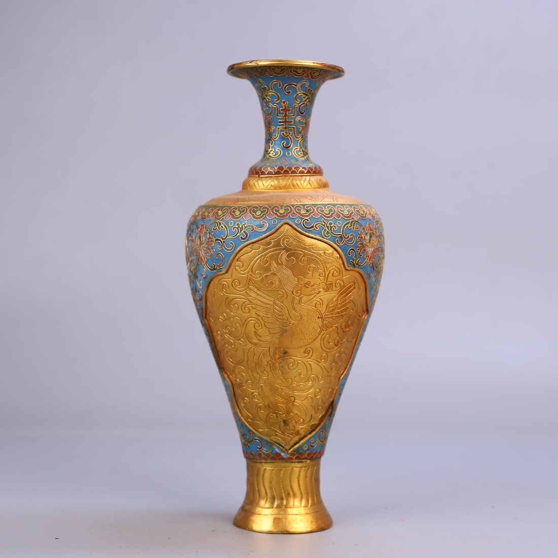 An Exquisite Cloisonne Lotus and Phoenix Pattern Vase: An Exquisite Cloisonne Lotus and Phoenix Pattern Vase,Qing Dynasty,China,Qianlong Four-character Mark,Size:6.3inx4.7in,Weight:1000g景泰蓝缠枝莲凤纹ī