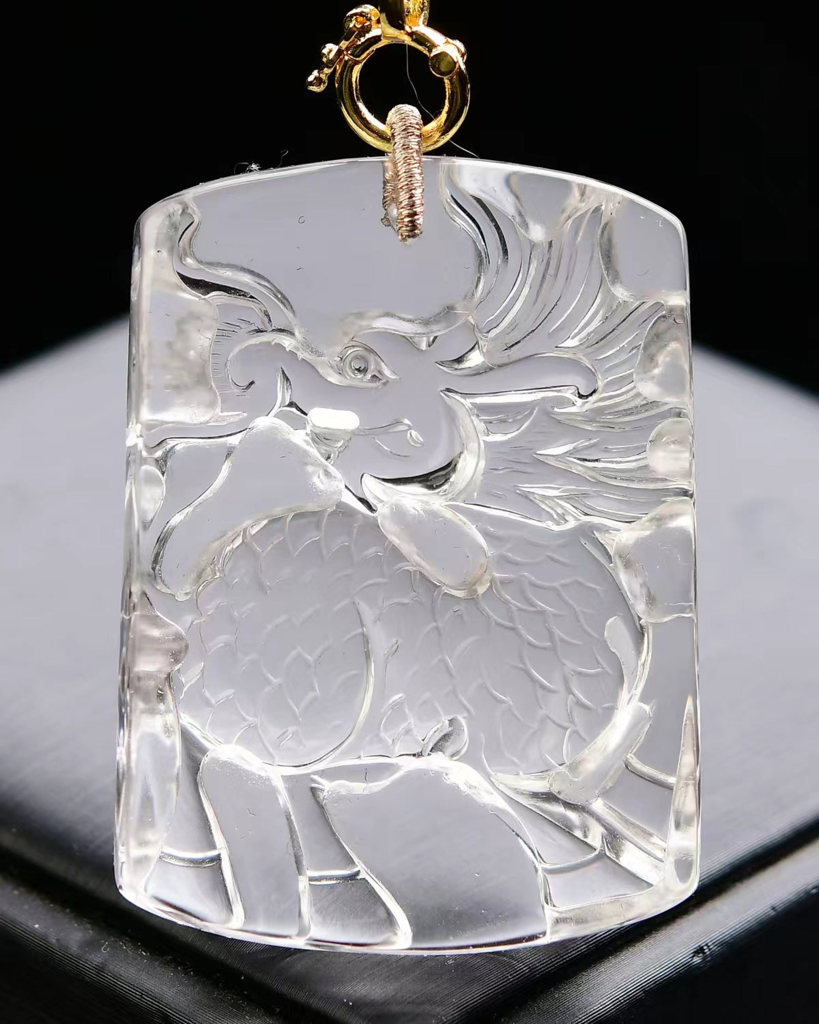An Exquisite Crystal Kylin Pattern Pendant - 2