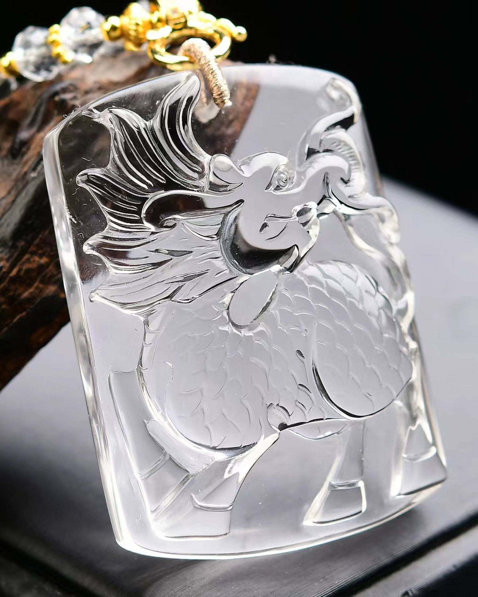 An Exquisite Crystal Kylin Pattern Pendant - 3