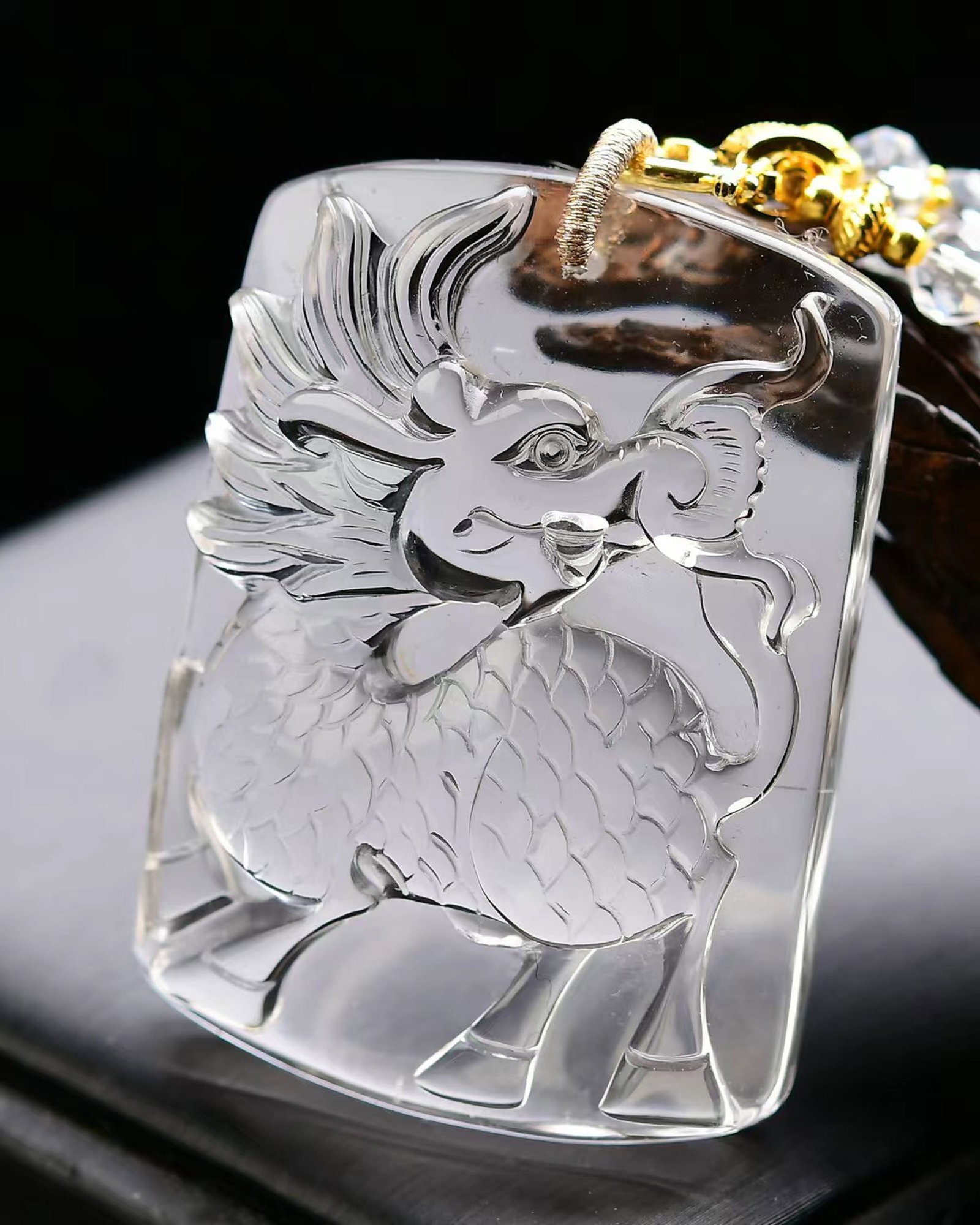 An Exquisite Crystal Kylin Pattern Pendant - 4