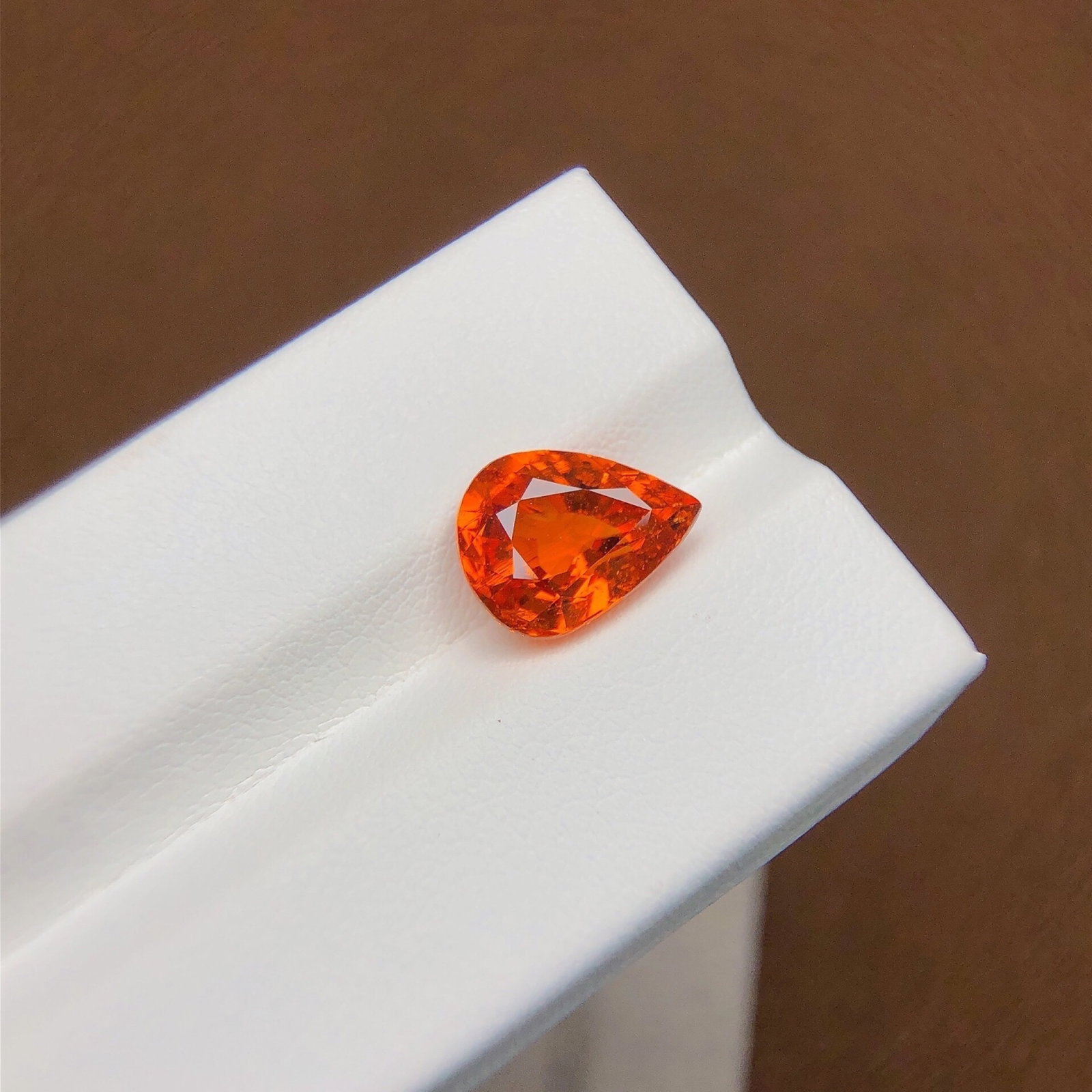 4.61Ctw Natural Gemstone: 4.61Ctw Natural Gemstone,Size:8.8mmx11.2mmx5.7mm 4.61Ctw天然宝石