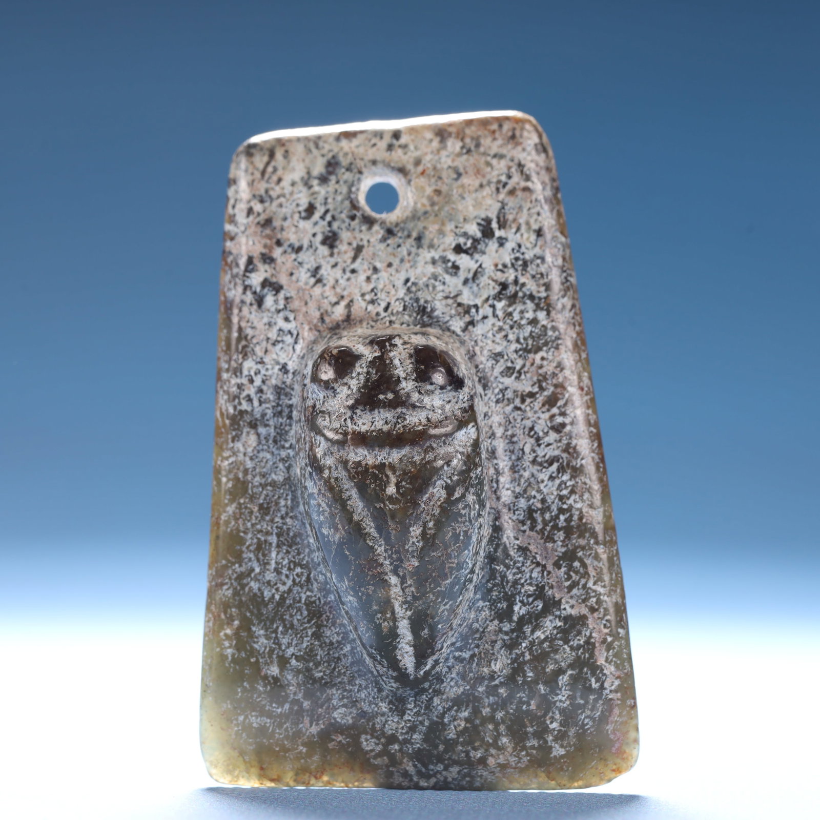 An Archaic Hongshan Culture Green Jade Cicada Pattern Pendant: An Archaic Hongshan Culture Green Jade Cicada Pattern Pendant,Ancient Time,China,Size:2.9inx1.9inx0.7in,Weight:71.8g