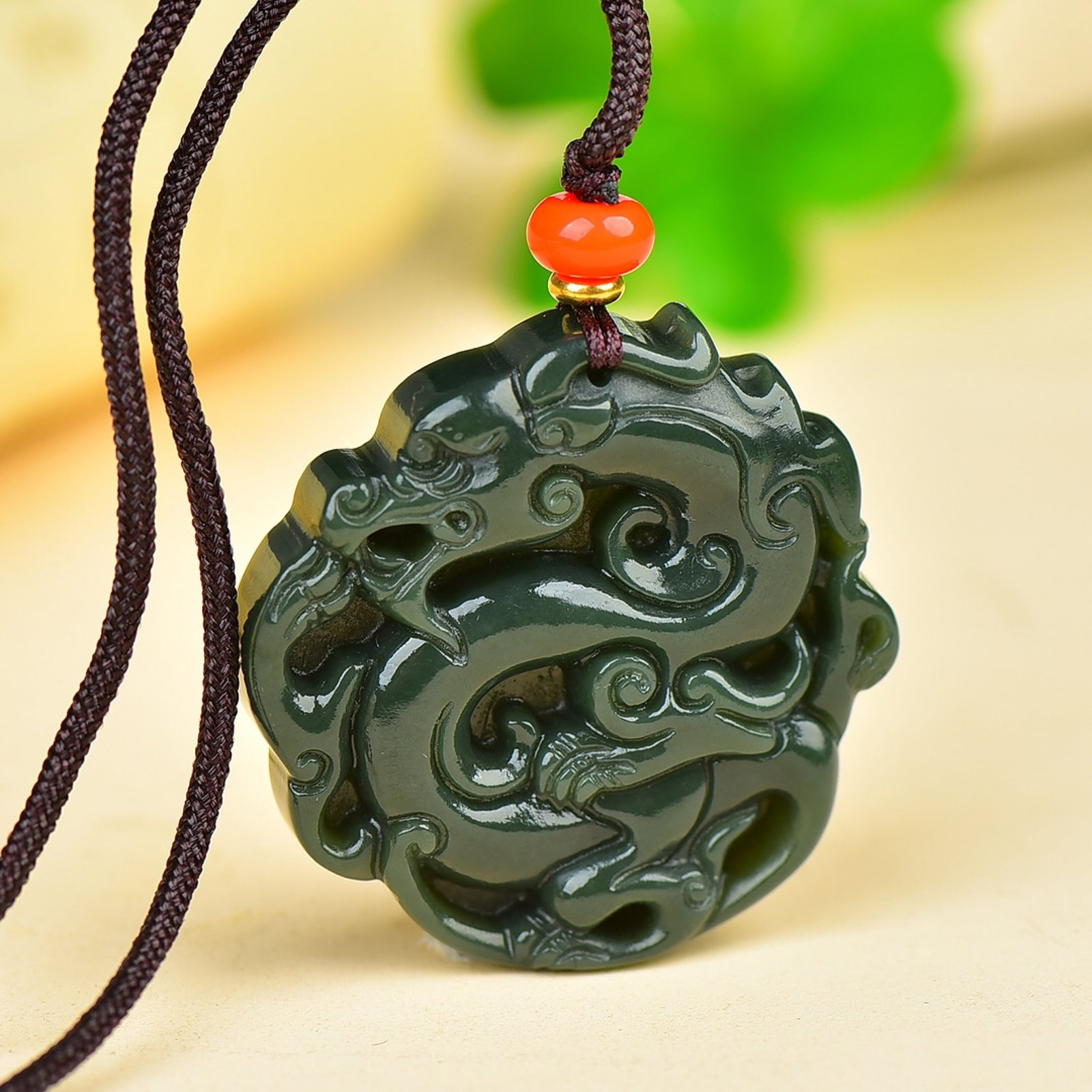An Exquisite Jasper Dragon Pattern Pendant - 2