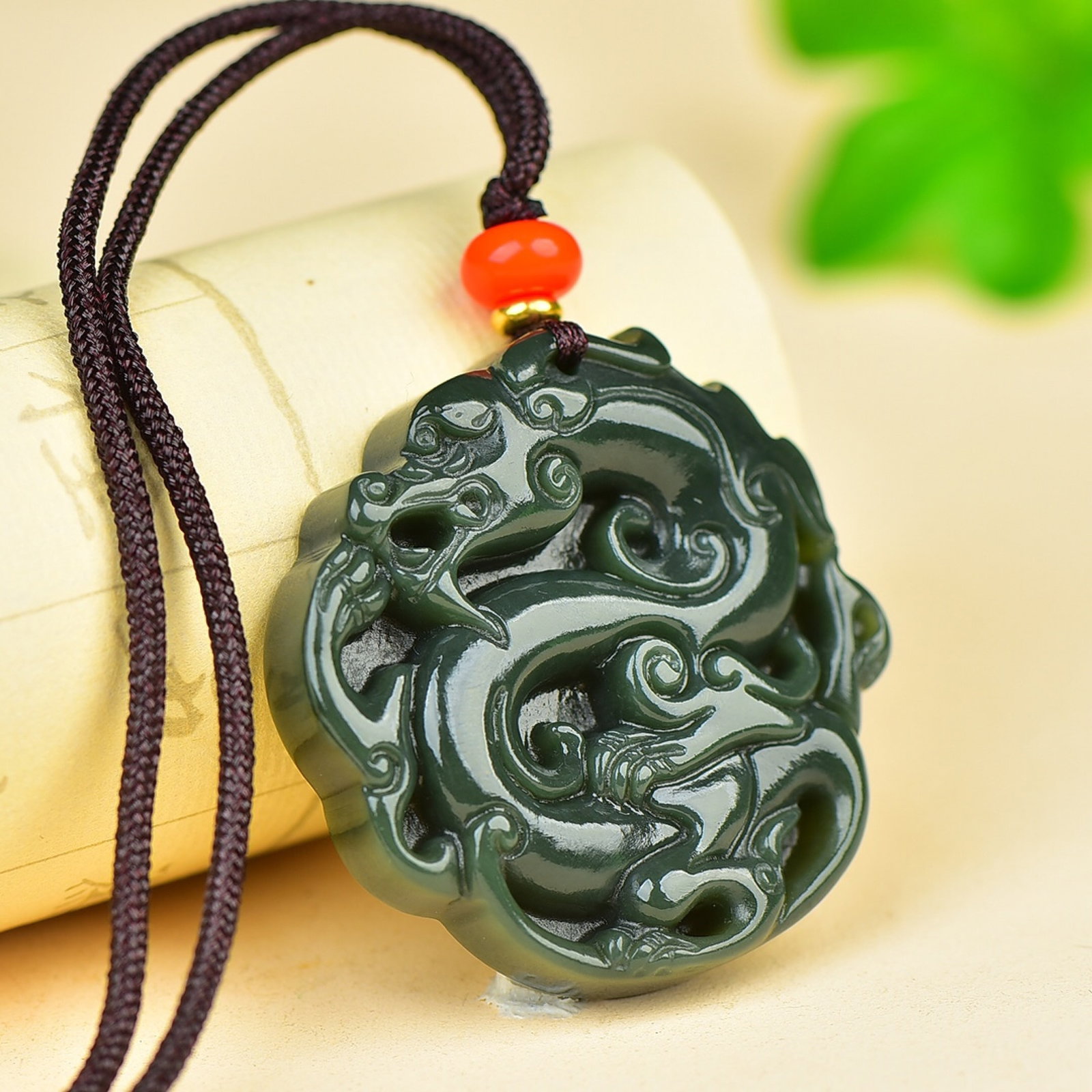 An Exquisite Jasper Dragon Pattern Pendant - 3