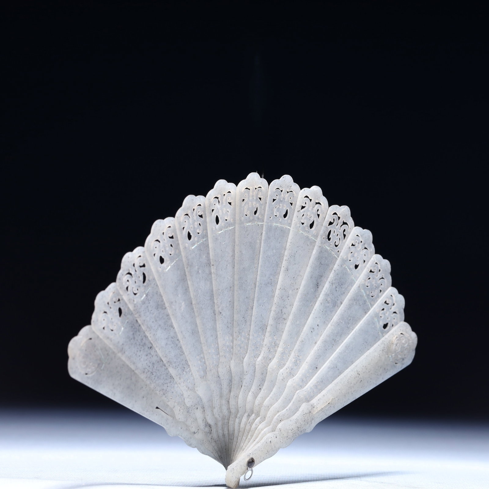 An Exquisite White Jade Lotus Pattern Fan - 5