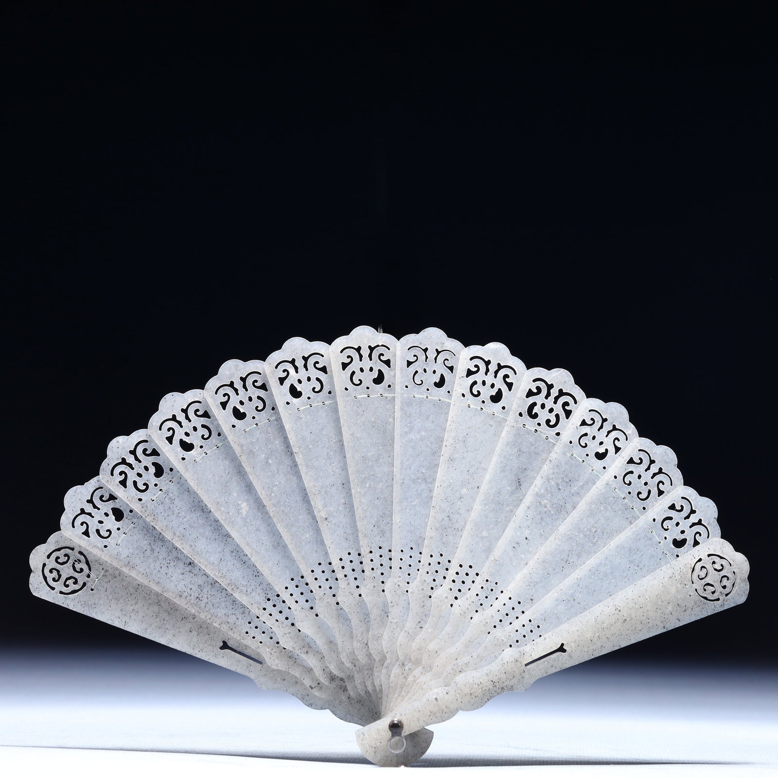 An Exquisite White Jade Lotus Pattern Fan - 6