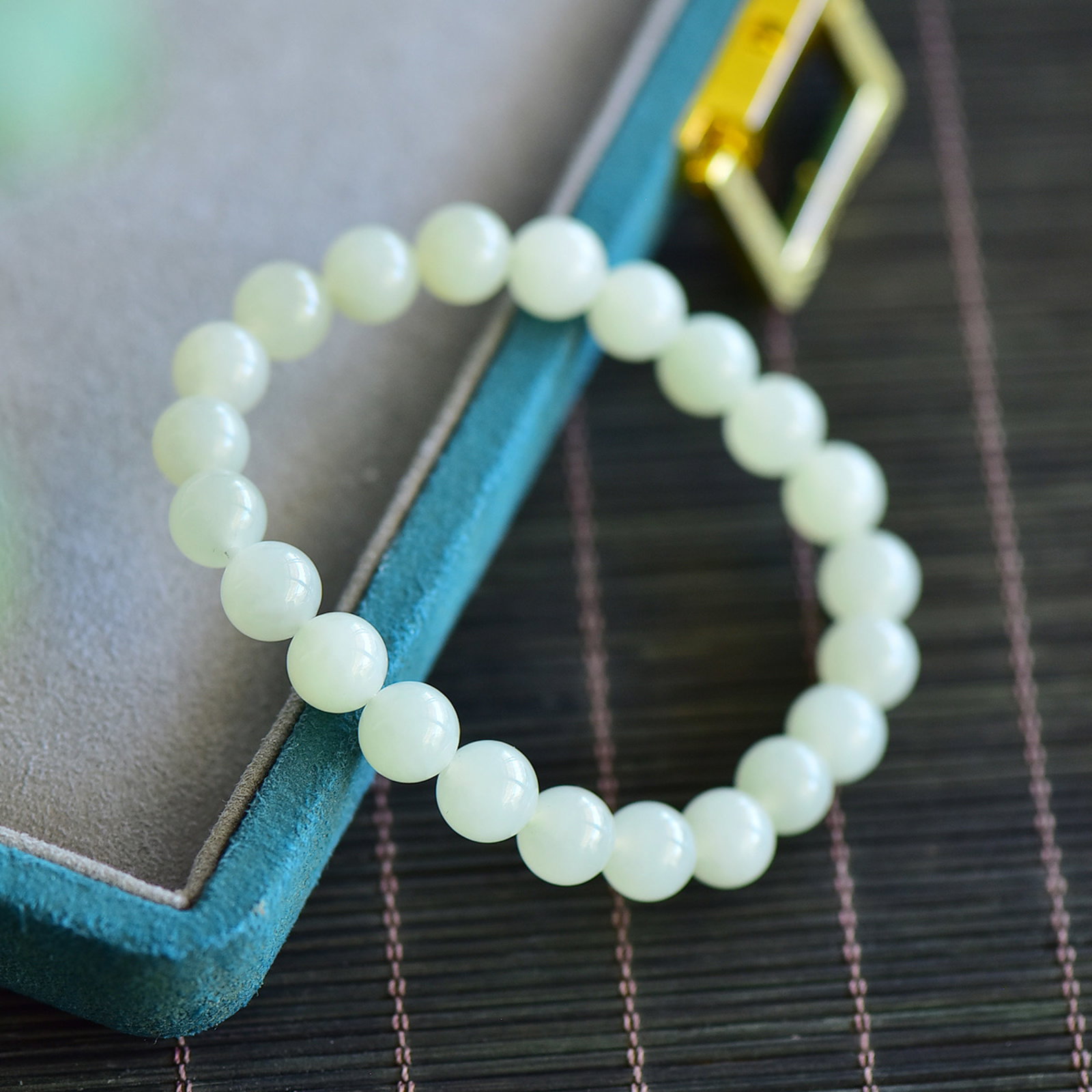 An Exquisite White Jade Bracelets - 5
