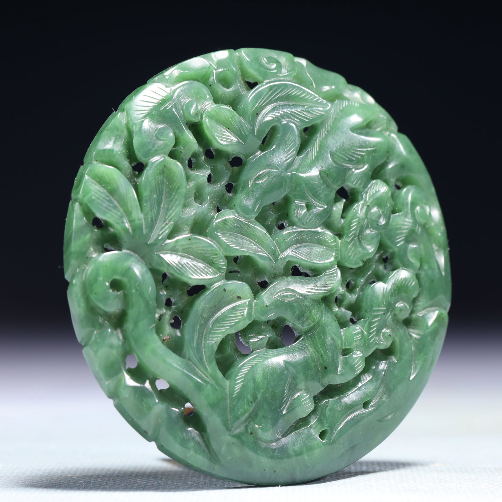 An Exquisite Jasper Deer Pattern Pendant - 3