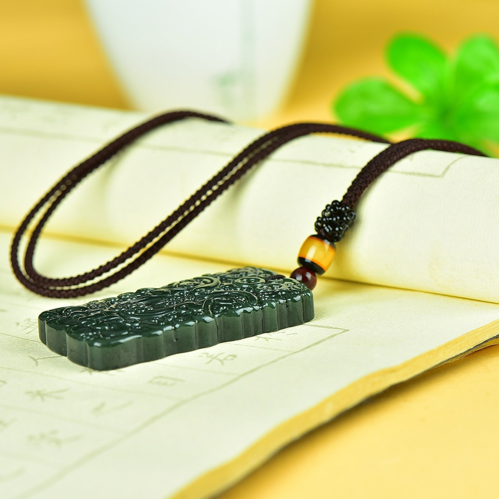An Exquisite Jasper Auspicious Beast Pattern Pendant - 4