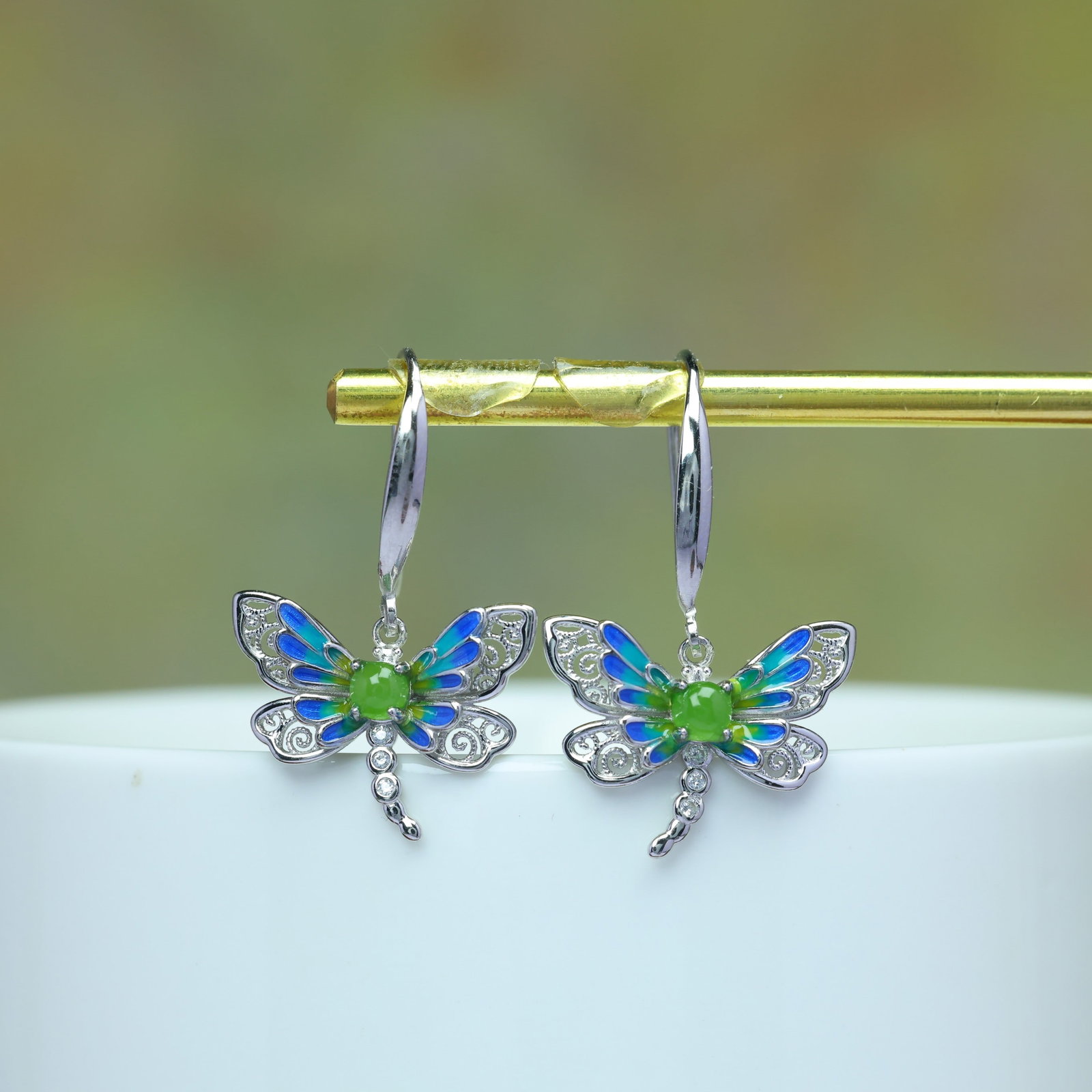 A Pair of Exquisite Sterling Silver Inlaid Jasper Earrings,Inlaid Diamond: A Pair of Exquisite Sterling Silver Inlaid Jasper Earrings,Inlaid Diamond,Size:3mmx3mm 一对纯银镶碧玉耳环,嵌钻石